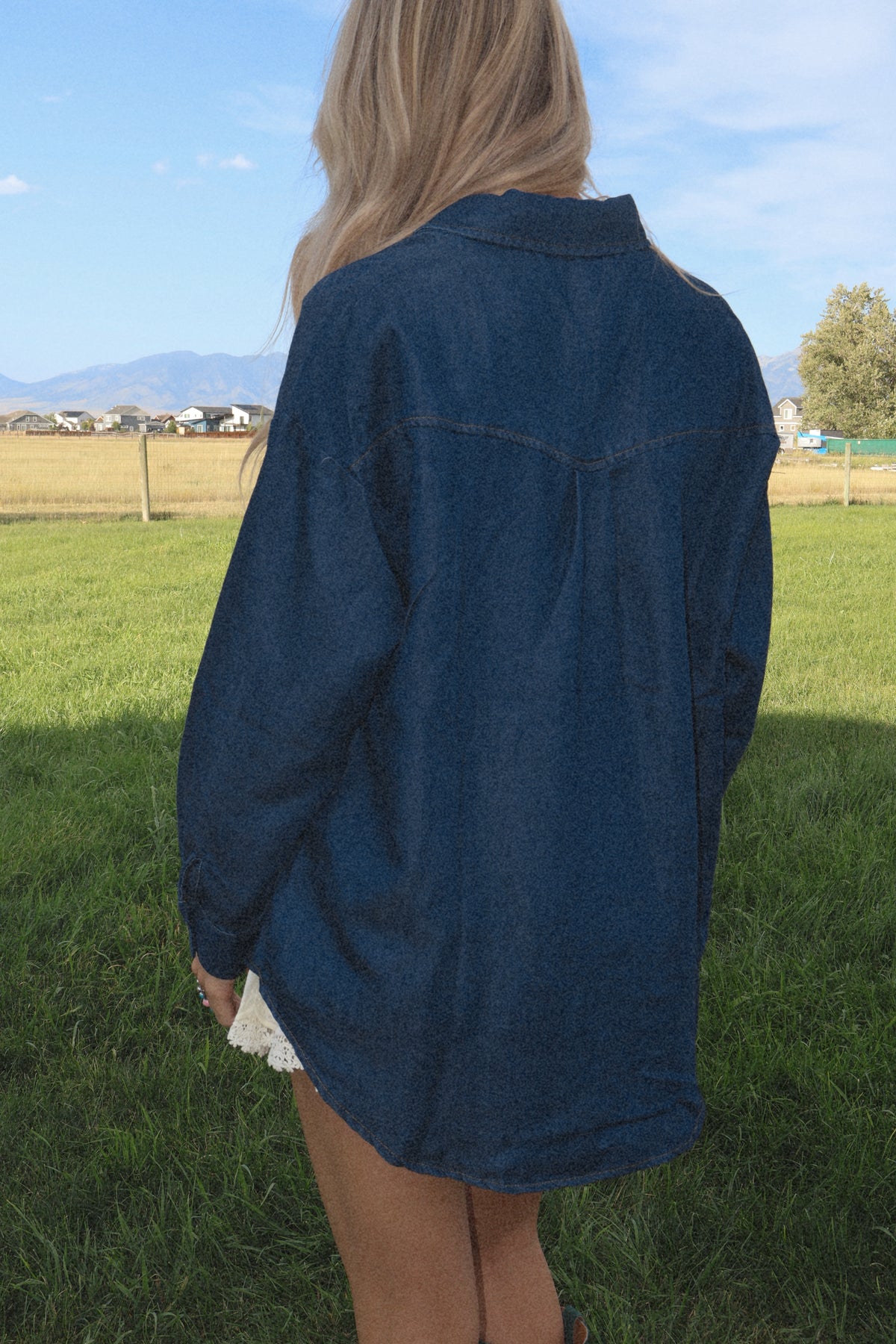 STUDDED DENIM BUTTOM DOWN