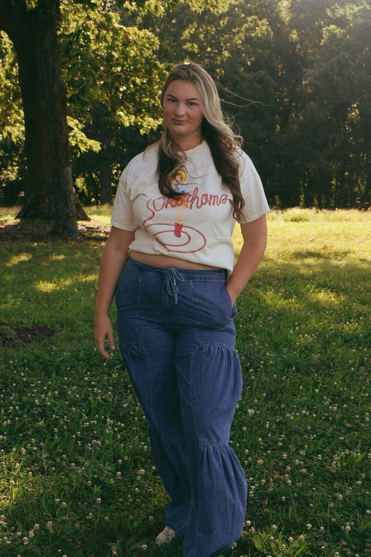 OKLAHOMA COWGIRL GRAPHIC TEE