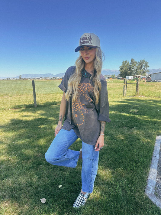 ROARING TIGER OVERSIZED TEE